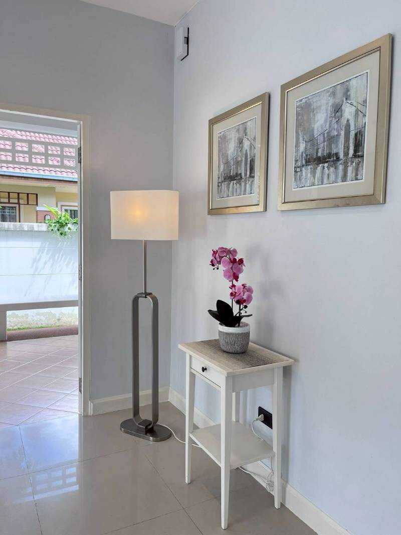 Gallery 9