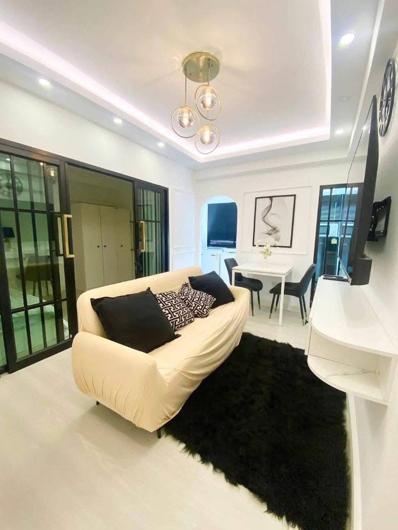 ให้เช่าห้องรีโนเวทใหม่  เคเคคอนโด