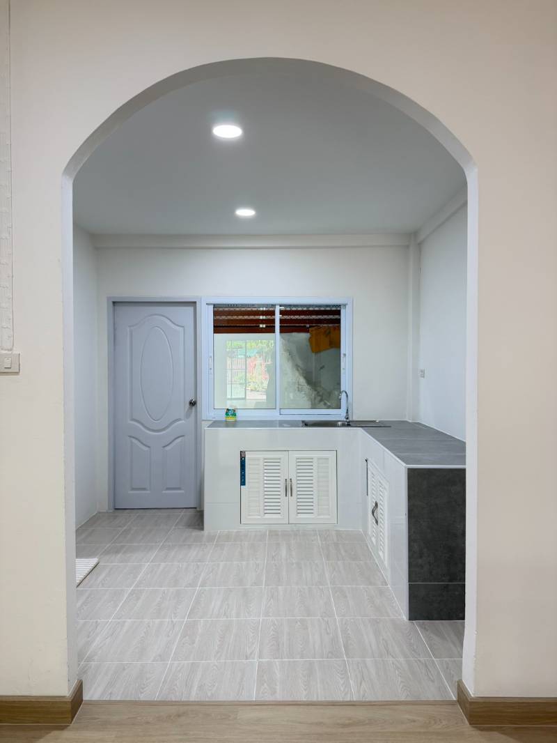 Gallery 6