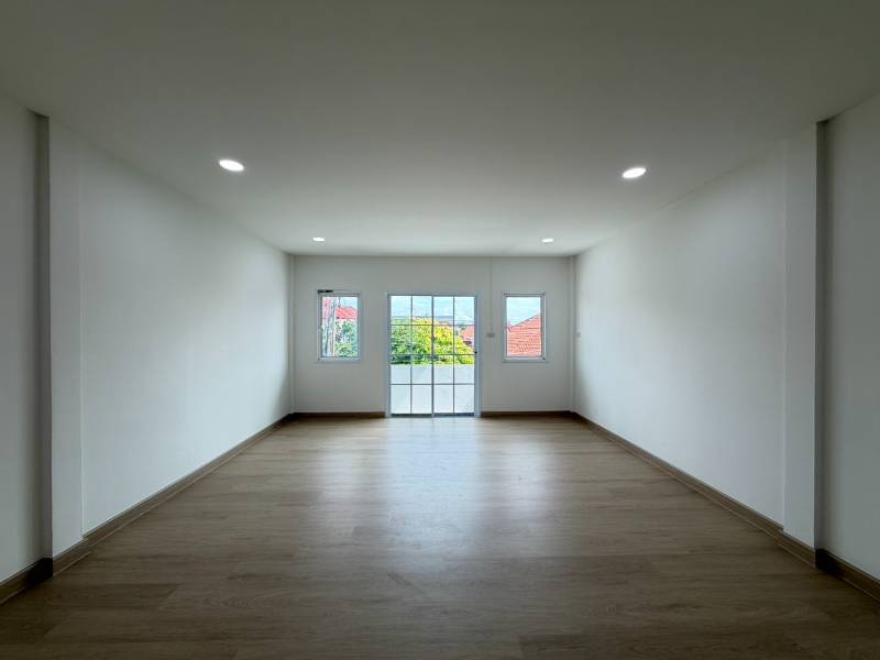 Gallery 12