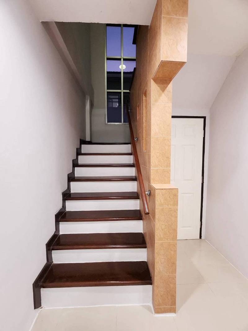 Gallery 8